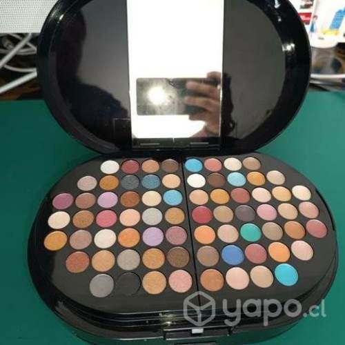Set de maquillaje nuevo, 130 colores