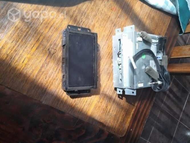 Radio Mahindra y Módulo, Modelo Xuv500 W6.