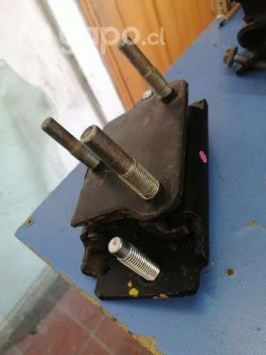 Soporte de caja Nissan np300