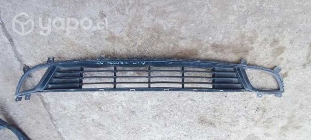 Rejilla Kia cerato 17-19