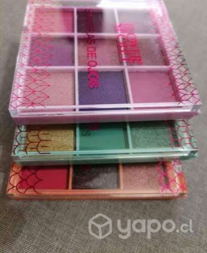 3 paletas de sombras