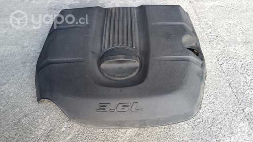 Tapa cubre motor Dodge Durango 3.6