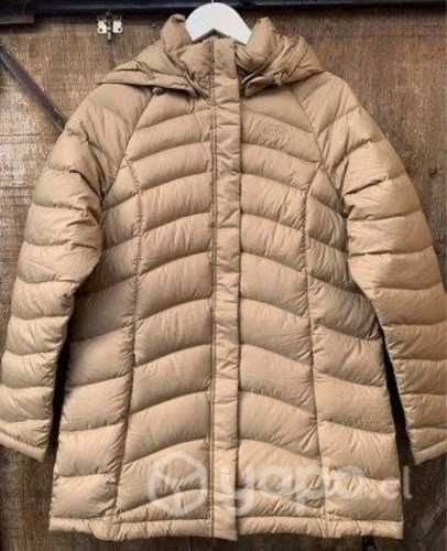 Casaca TNF mujer, talla L, impecable estado