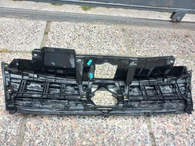 Máscara Suzuki New Vitara 2016