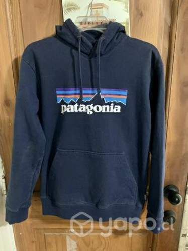 Polerón Patagonia talla XS, color azul marino