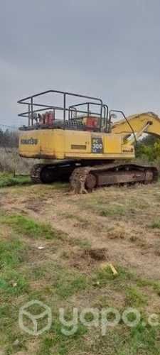 Excavadora KOMATSU PC300 LC8 año 2018, funcionando