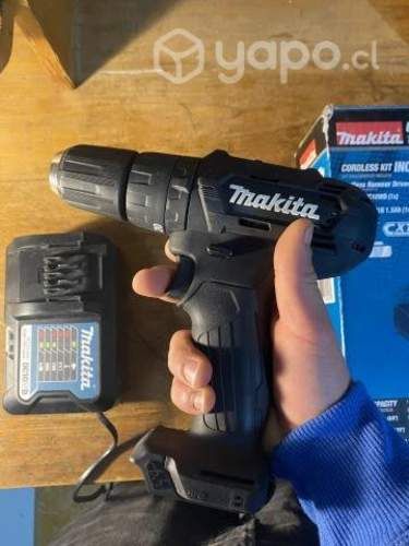 Makita Taladro Percutor Inalámbrico