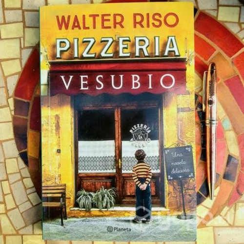 Libro Pizzeria Vesubio