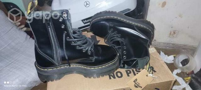 Botín Dr Martens nuevo 36