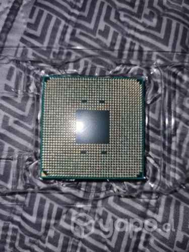 Procesador AMD Ryzen 3 3200G + Gabinete Centaurus