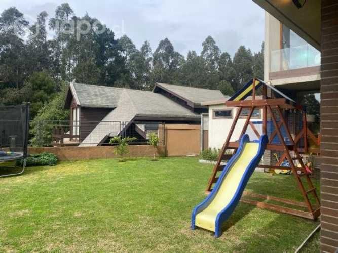 Hermosa casa con finas terminaciones