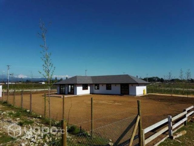 Excelente casa nueva en loteo 140 m2 construidos