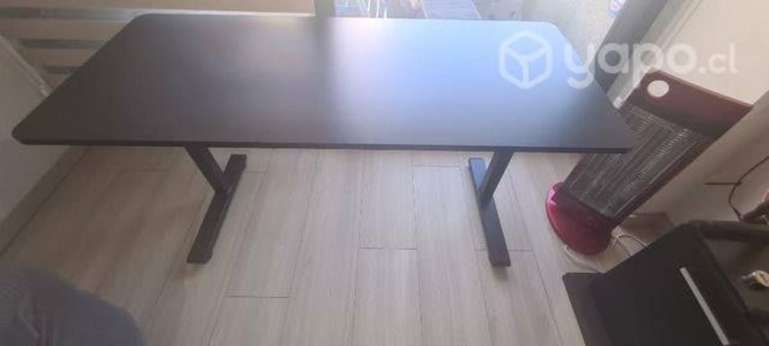 Mesa de escritorio ajustable