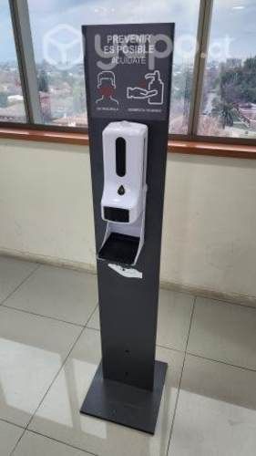 Totem temperatura y dispensador