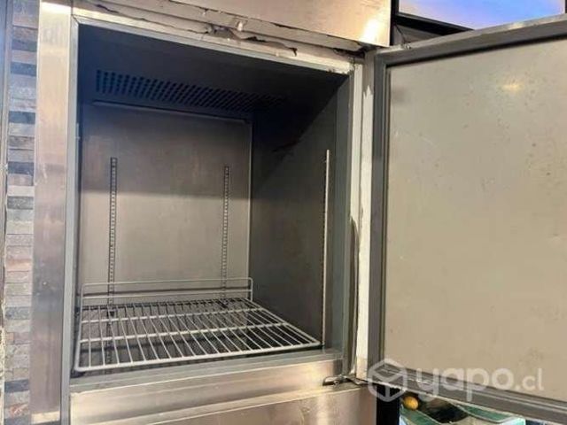 Refrigerador Industrial Maigas 2 puertas 610 lt