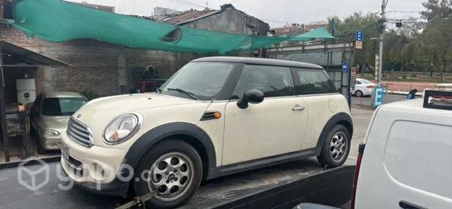 Mini cooper en desarme