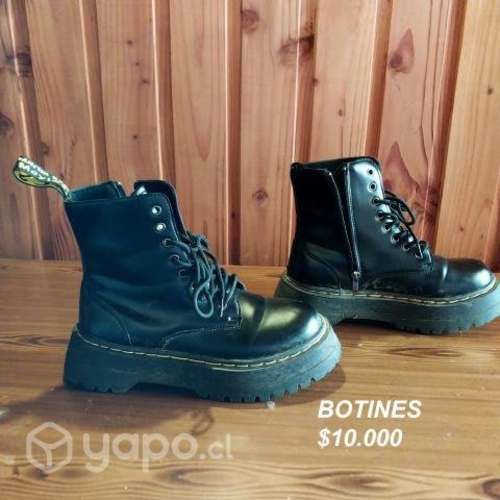 Botines negros Nº 39