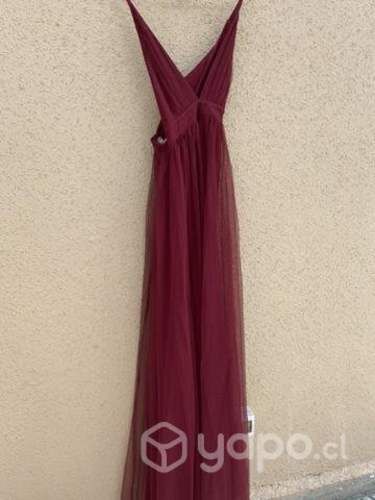 Vestido de fiesta burdeo
