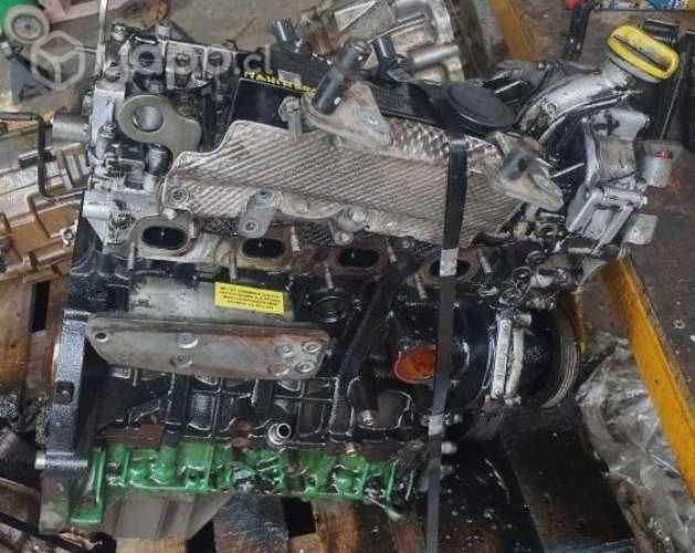 Motor Ensamble Culata Cárter Bomba Eleva Mahindra