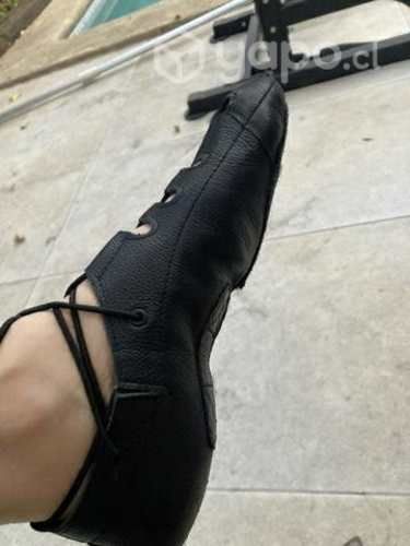 Zapatilla danza escocesa cuero