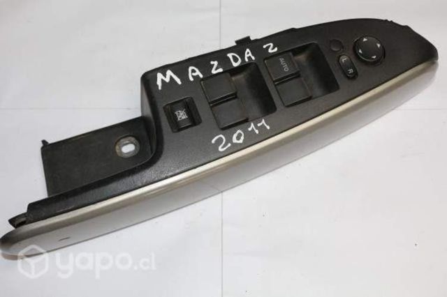 Botonera Mazda 2 1.5 2011