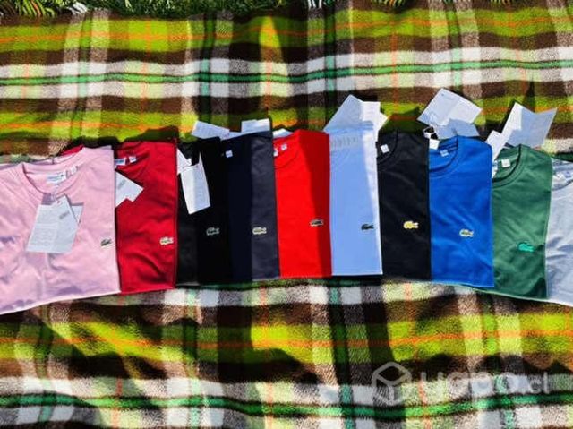 Poleras y polerones originales