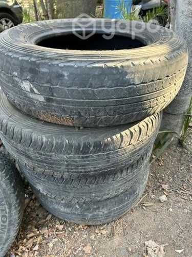 Juego 4 neumáticos Dunlop 225/70/R17 hilux, L200