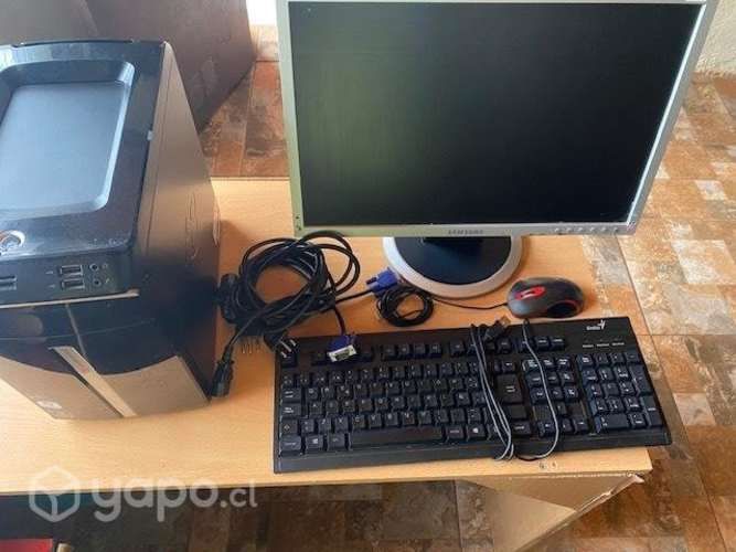 computador estacionario Packard Bell