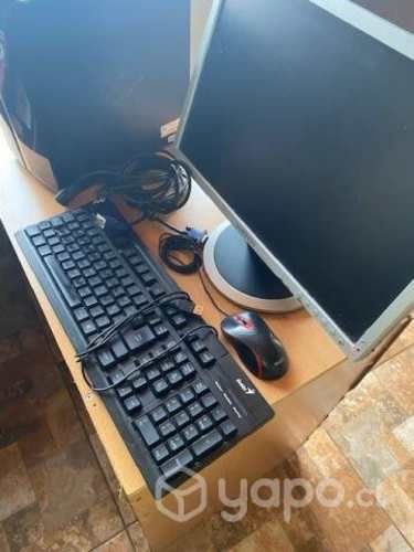 computador estacionario Packard Bell