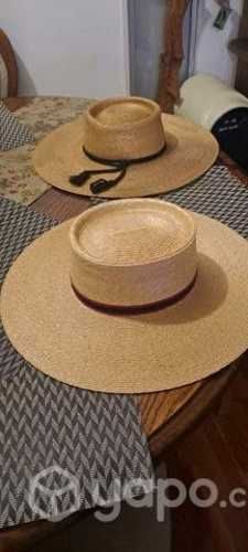 Mantas y chupalla de huaso