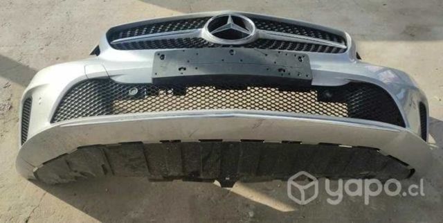 Parachoque delantero Mercedes Benz a200