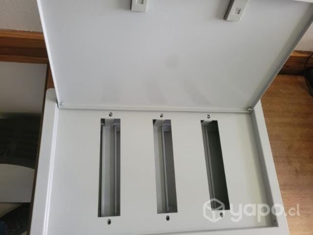 Tableros embutidos 32 puestos metalicos