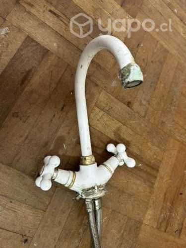 Llave muy antigua con bronce.