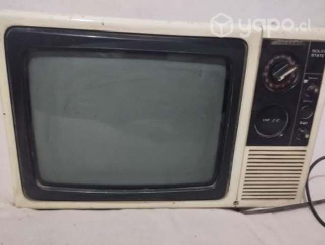 Televisor antuguo b/n