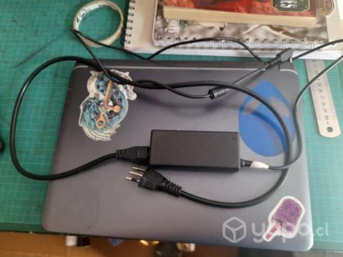 Notebook assus con disco duro extra 12 G