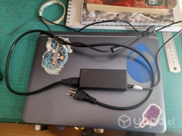 Notebook assus con disco duro extra 12 G