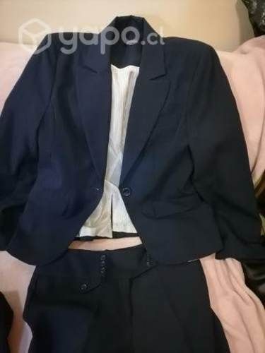 Bleiser más pantalón talla L, nuevo