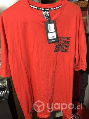 Polera Zooyork nueva