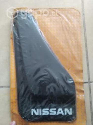 GUARDABARRO NISSAN v16