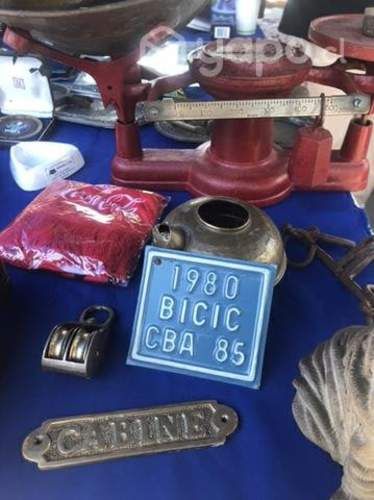 Balanza roja de contrapeso