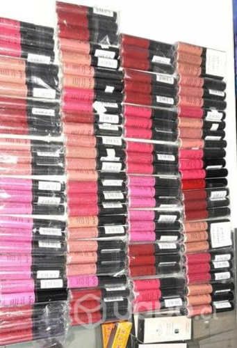Lote de 100 labiales NYX