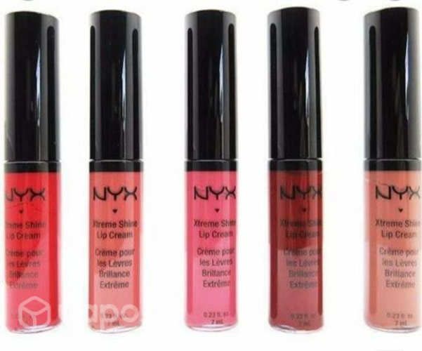 Lote de 100 labiales NYX