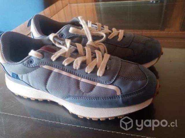 Zapatillas zara de niño