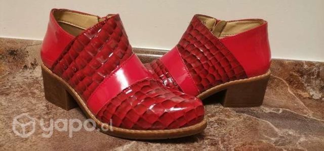 Botines rojos