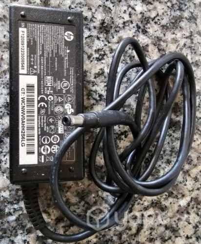 Cargador Hp punta fina Original de ocasion
