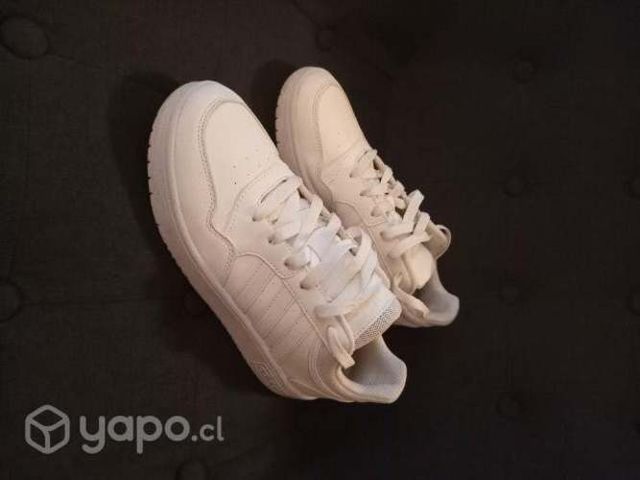 Zapatillas Adidas Hoops 3.0 Low Classic Blancas