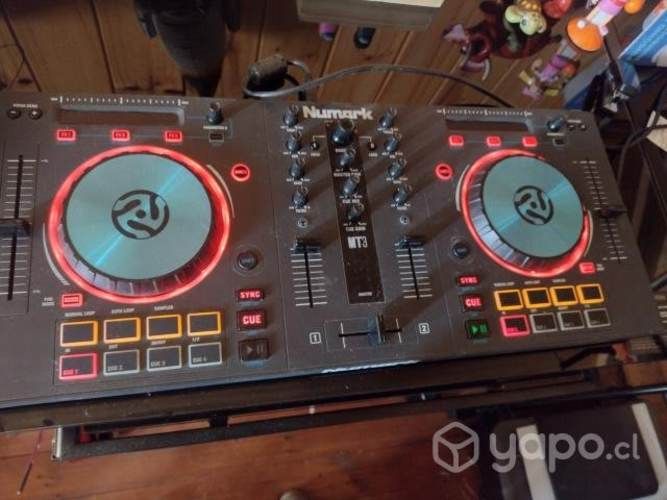 controlador numark mixtrack 3