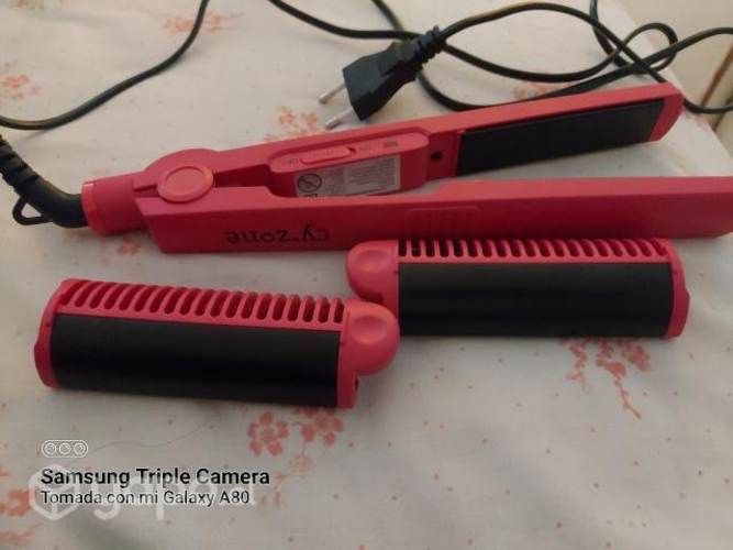 Plancha de cabello con accesorios de rizador