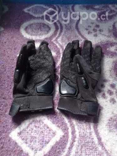 Guantes de moto semi nuevos
