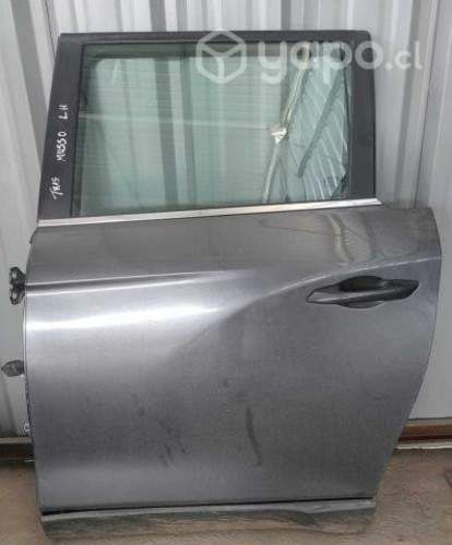 Puerta trasera Izquierda Ssangyong Musso